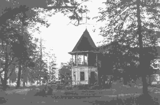 Дачный дом М.Ф.Кшесинской в Стрельне. 
Фото 1946 г.